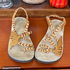 Plaka Palm Leaf Sandals Size 7